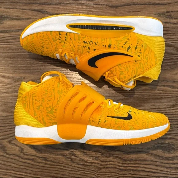 Size 17 Nike KD 14 TB Promo Gold/White Basketball Shoes DM5040-702 NEW Nike KD 14 TB Promo University Gold White Basketball Shoes  main image 4